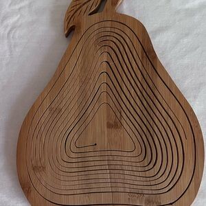 Wooden Pear-Shaped collapsible fruit basket